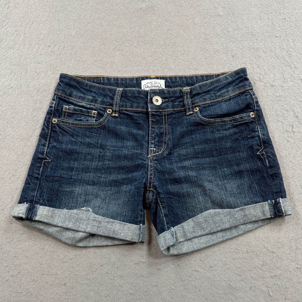 Aeropostale Shorts Women's 1/2 Blue Dark Wash Cuffed Low Rise Cuffed Hem Summer